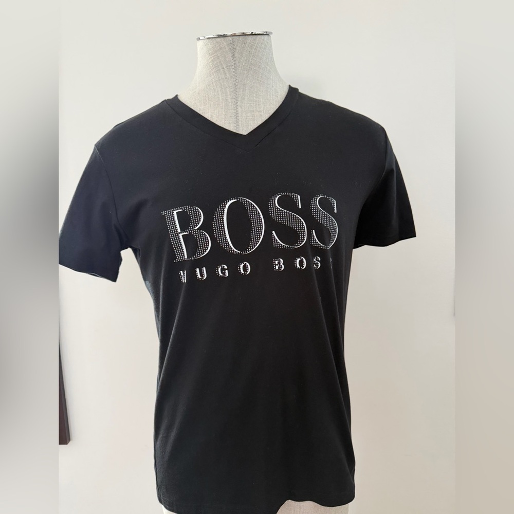 Boss Black V-Neck Men's Tee